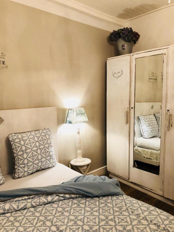 Chambre D'Hote Equestre Au Petit Bonheur Chateldon エクステリア 写真