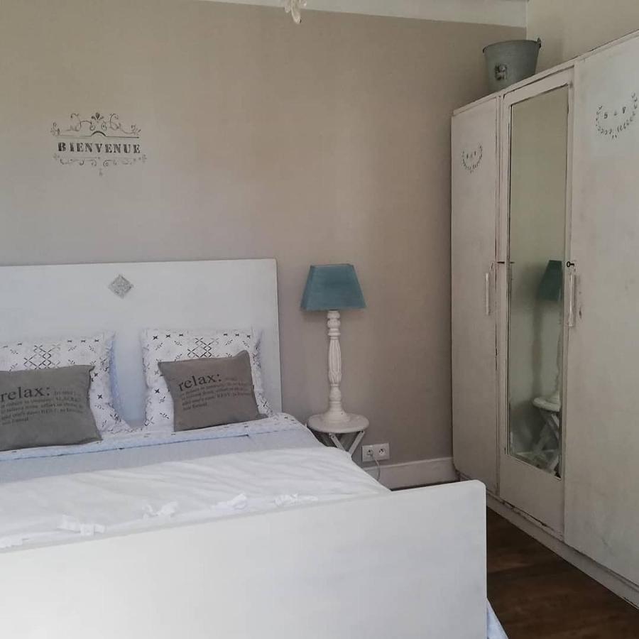 Chambre D'Hote Equestre Au Petit Bonheur Chateldon エクステリア 写真